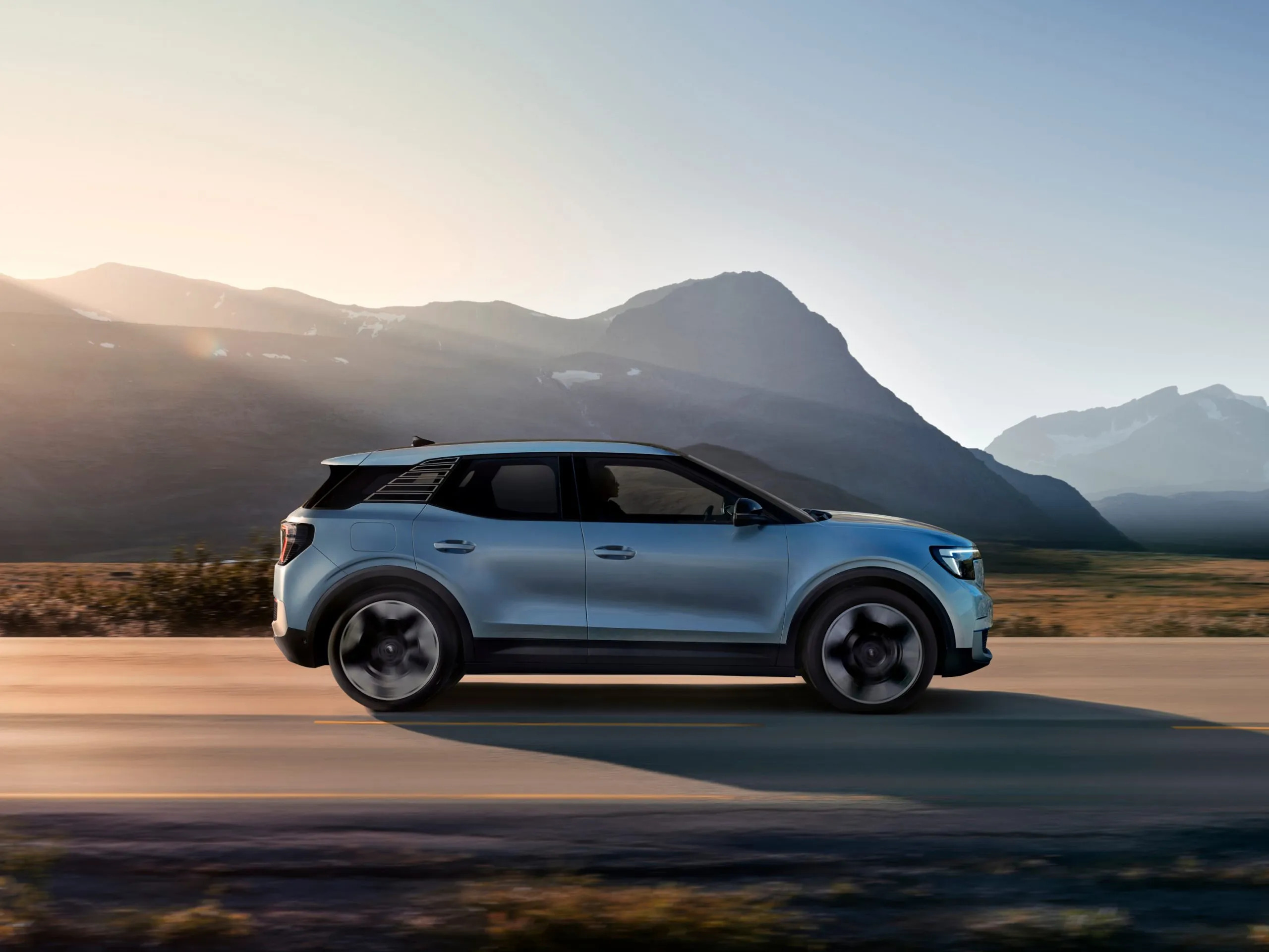 Ford Explorer Review 2024 | CARWOW LEASEY