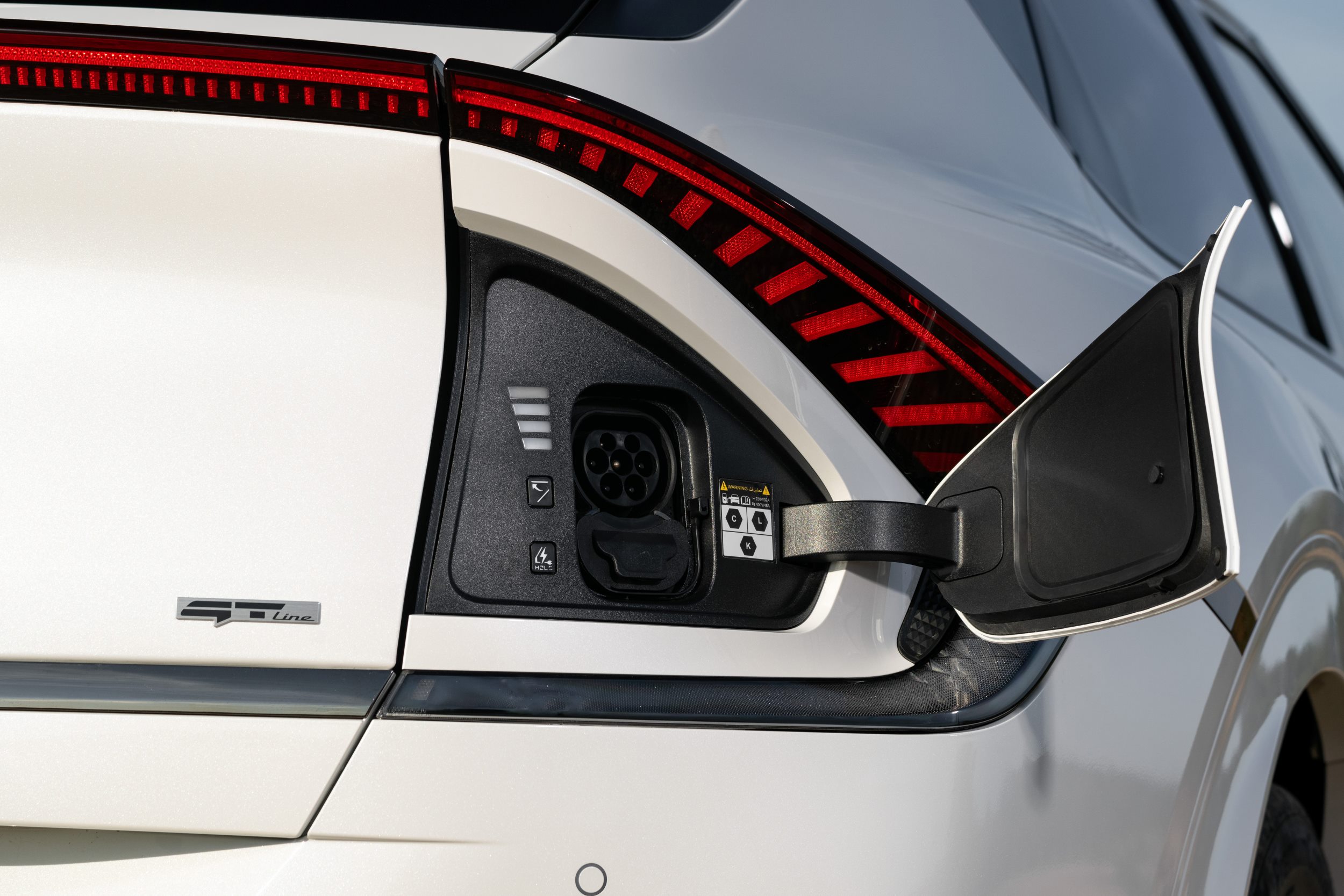 Kia EV6 Review 2024 CARWOW LEASEY