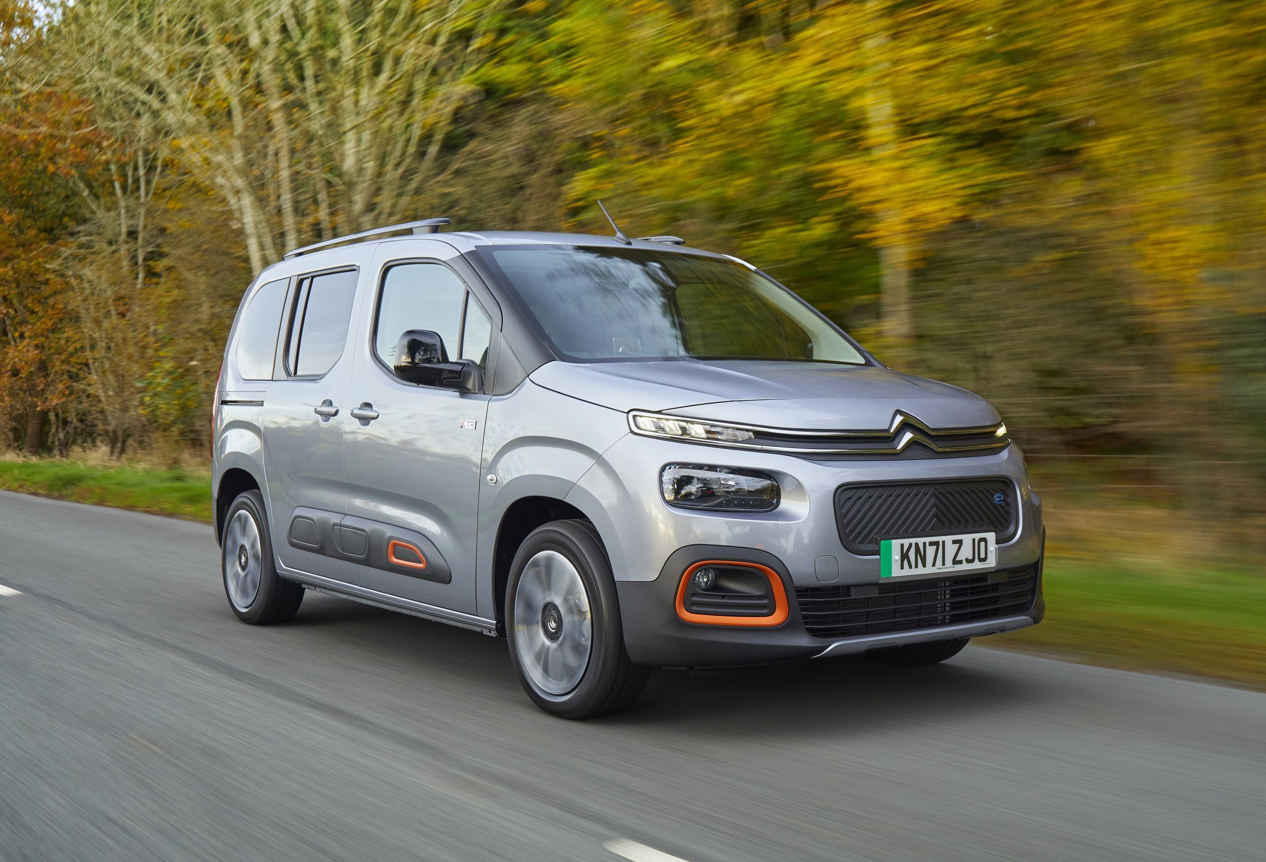 Citroen e Berlingo Review 2024 CARWOW LEASEY
