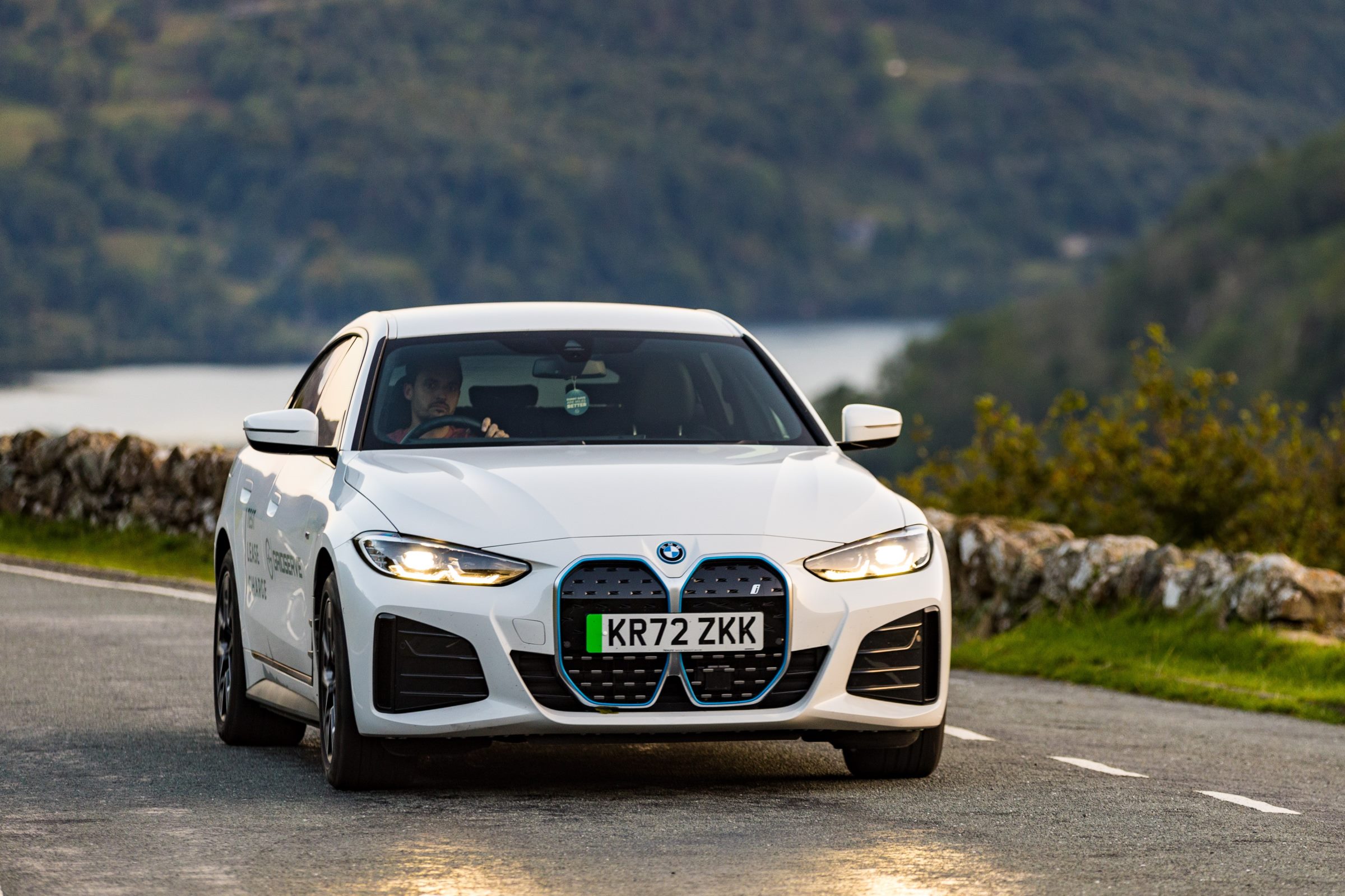 BMW i4 Review 2024 | CARWOW LEASEY