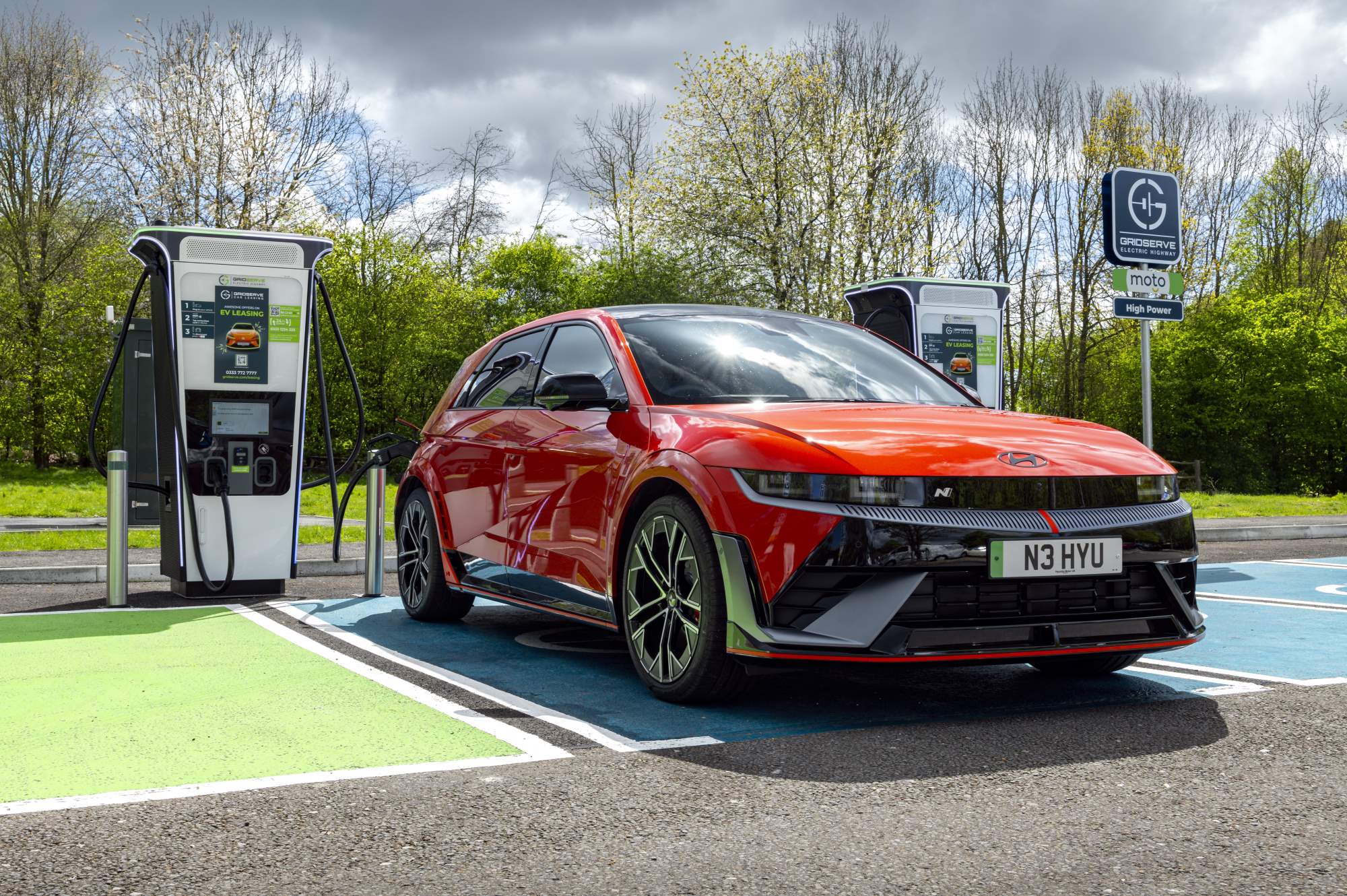 Hyundai IONIQ 5 N Review 2024 | CARWOW LEASEY