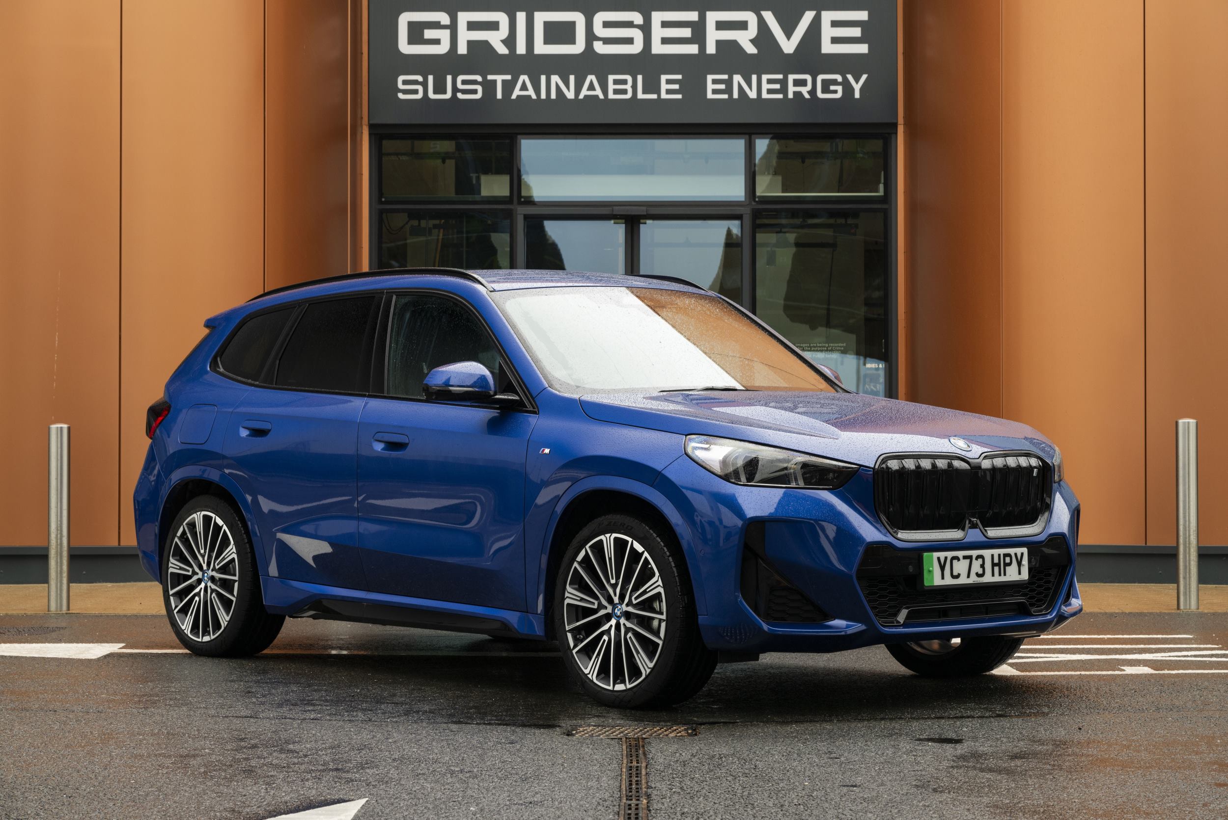 BMW iX1 Review 2024 | CARWOW LEASEY